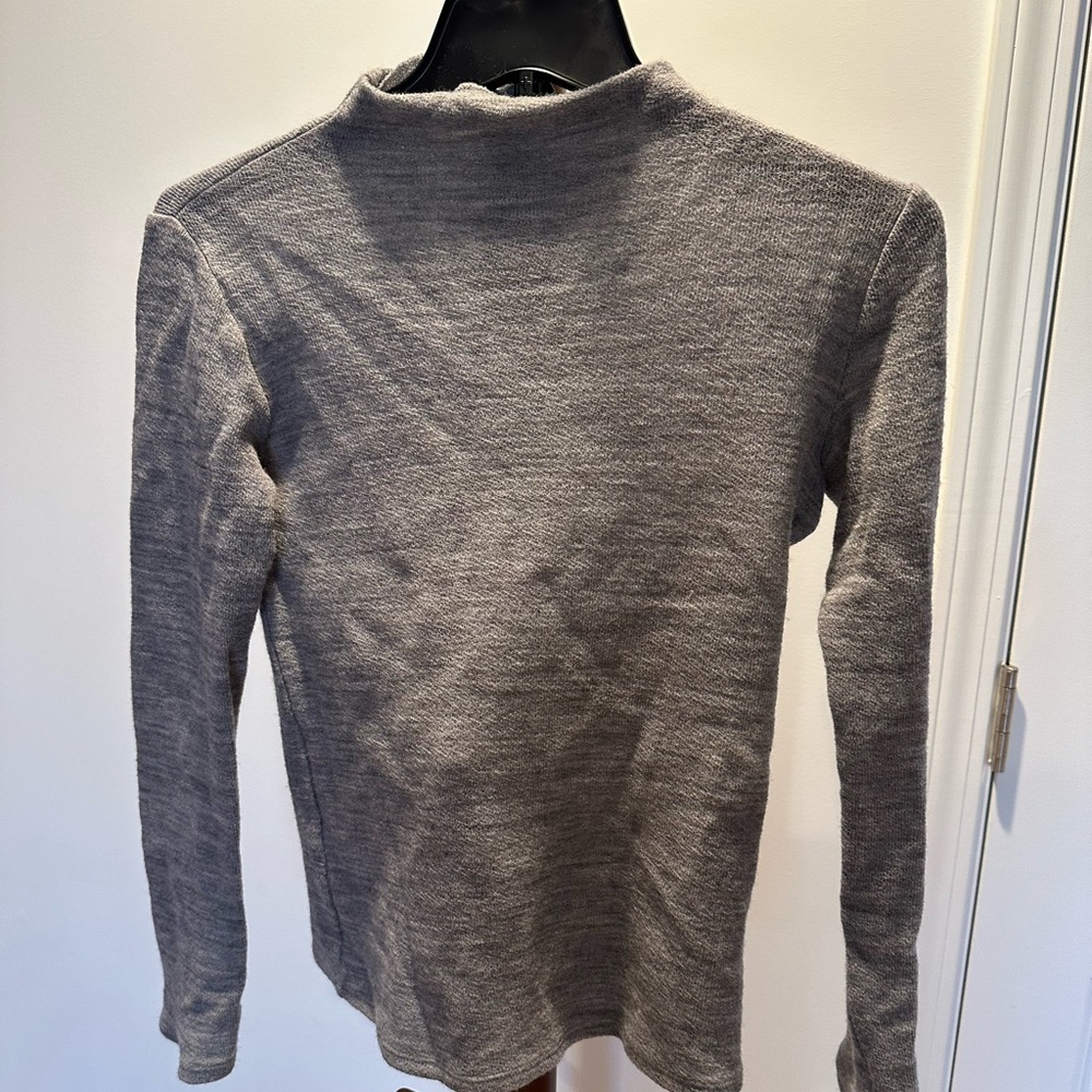 Vince Women's Gray Long Sleeve Top